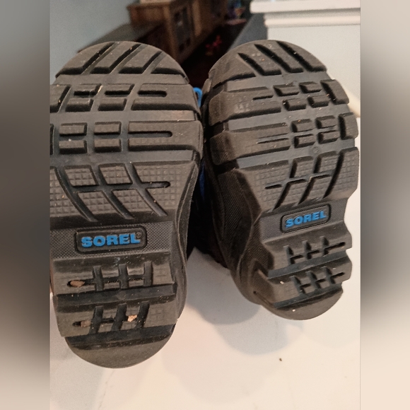 Toddler 6T Sorel Snow Boots - Picture 3 of 5